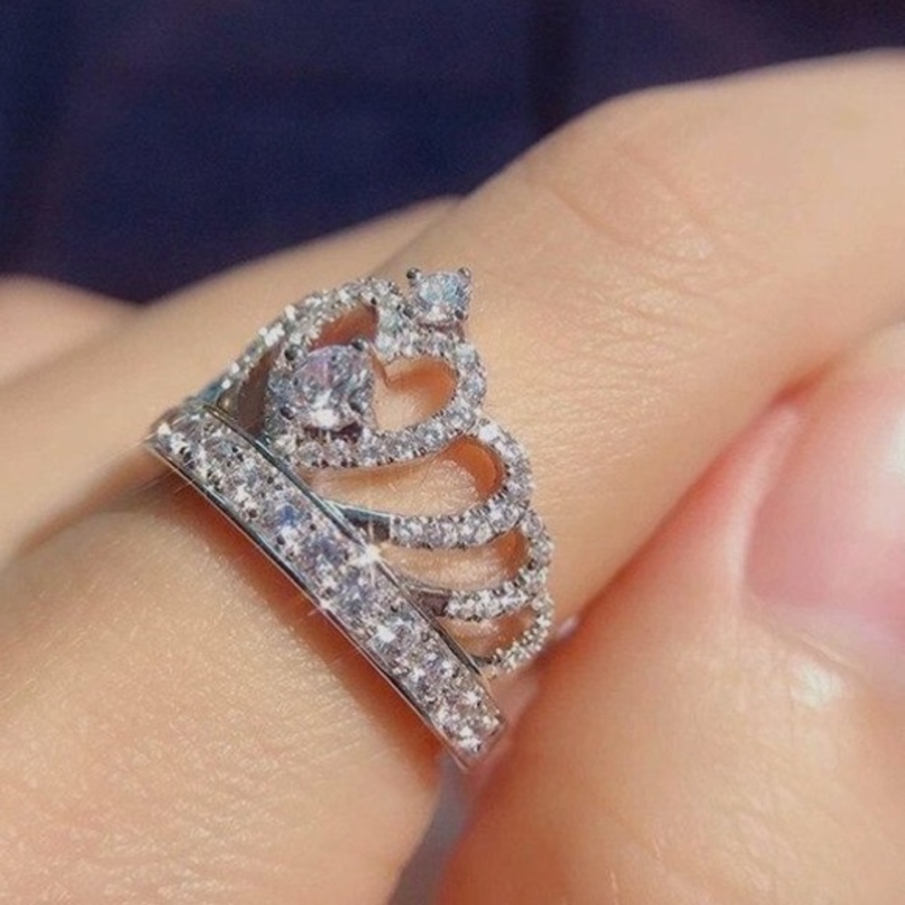 Sterling silver crown ring